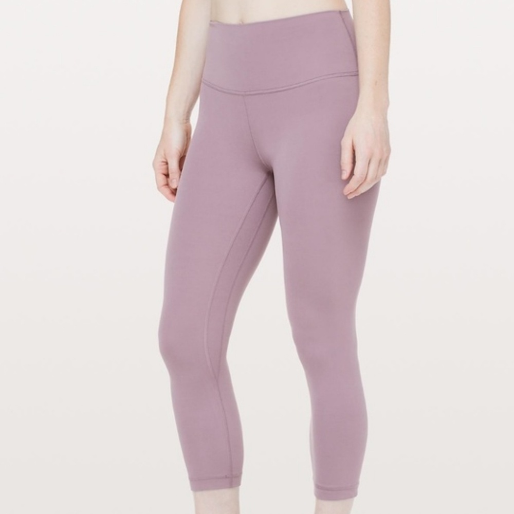 Align Crop 21"